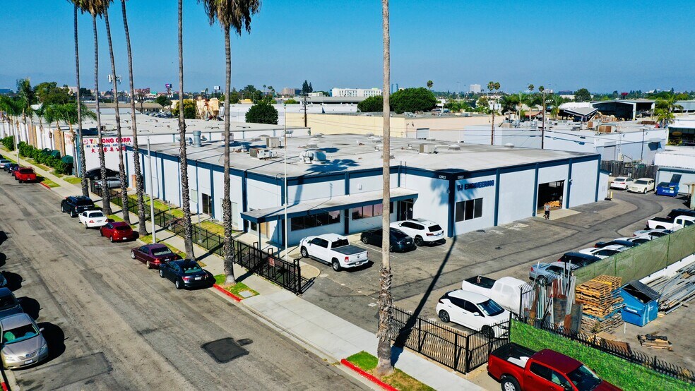 13902 West St, Garden Grove, CA à louer - Photo du bâtiment - Image 3 de 13