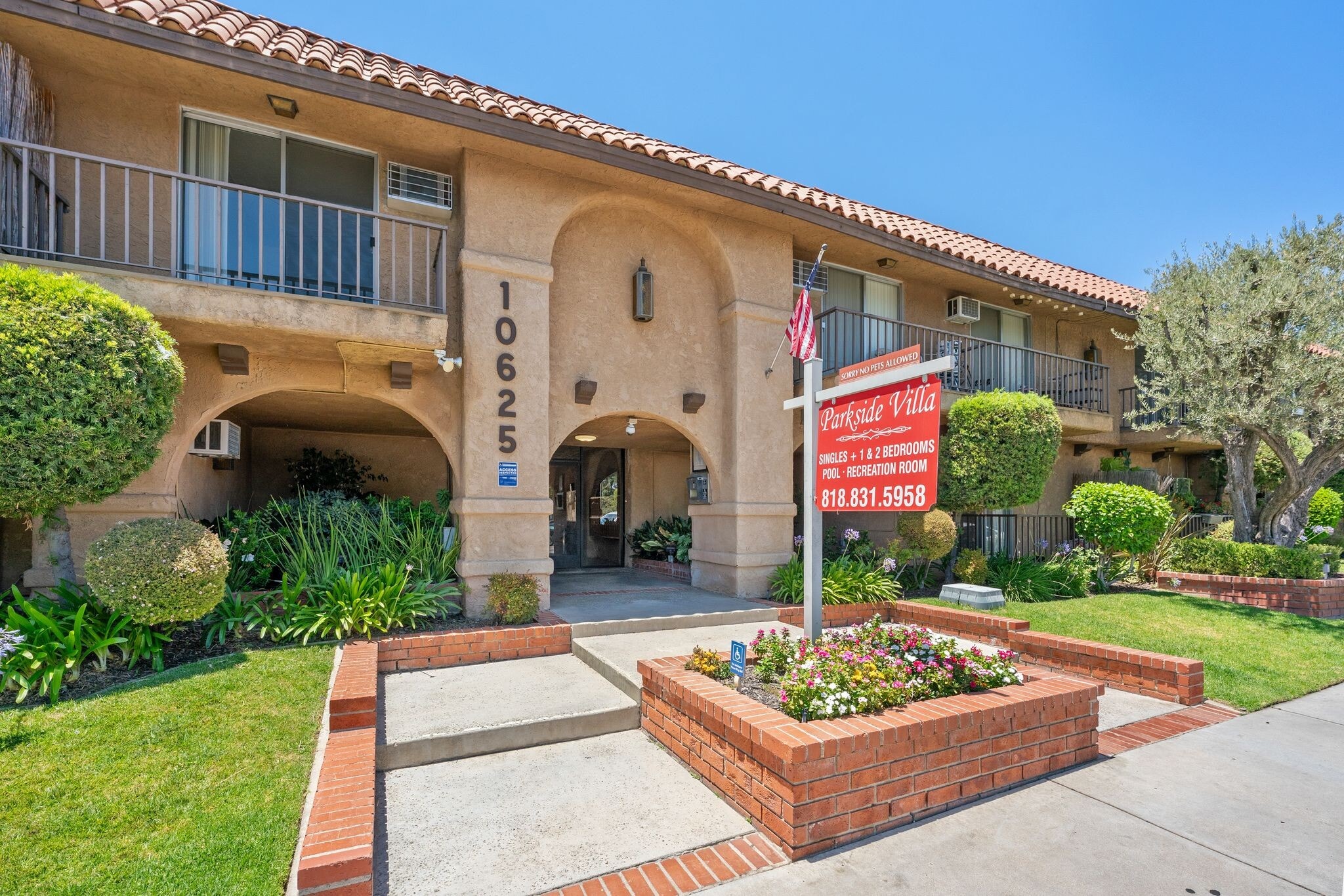 10625 Petit Ave, Granada Hills, CA for sale Building Photo- Image 1 of 34