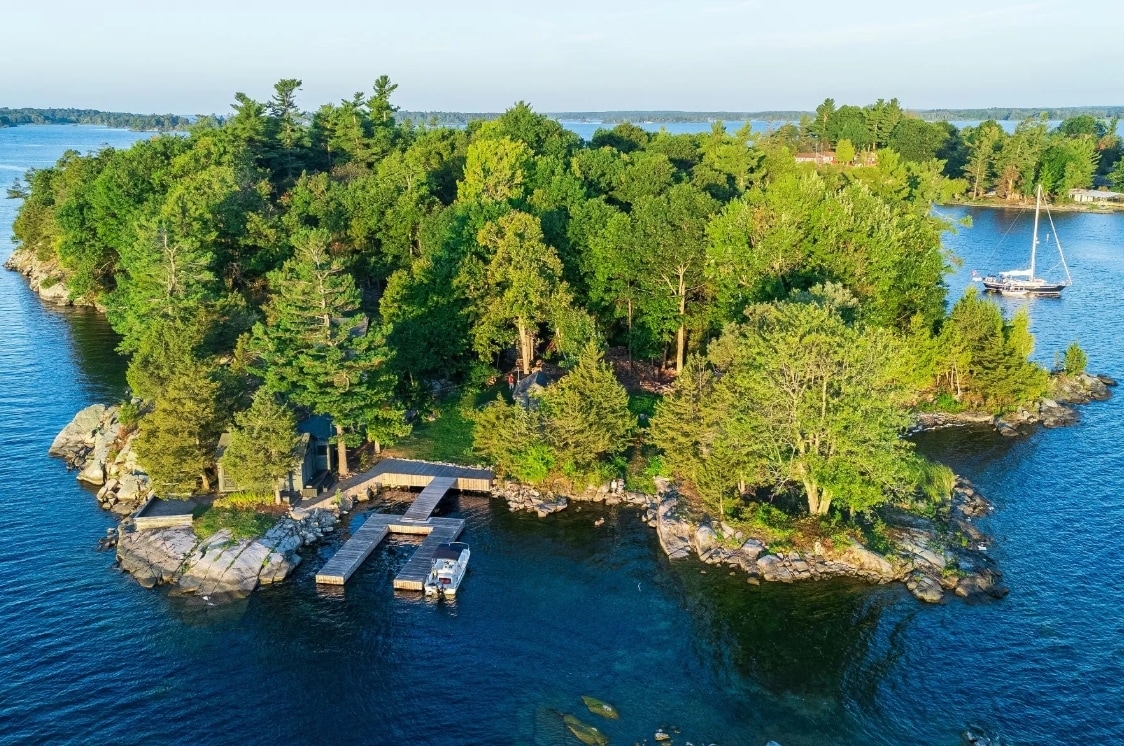 1 Dumfounder island, Gananoque, ON for sale Primary Photo- Image 1 of 14