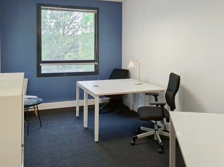 31 Parc Du Golf, Aix-en-Provence for lease - Building Photo - Image 3 of 18