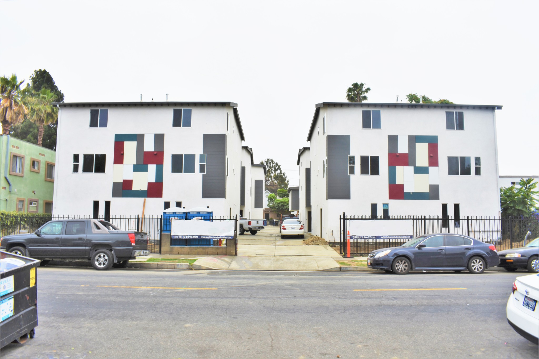 1130-1138 1/2 W 36th Pl, Los Angeles, CA for sale Building Photo- Image 1 of 1