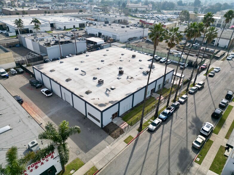 13902 West St, Garden Grove, CA à louer - Photo du bâtiment - Image 2 de 13
