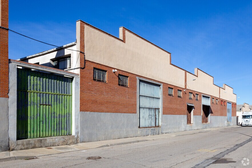 Calle de Ponferrada, Fuenlabrada, Madrid à vendre - Photo du bâtiment - Image 3 de 3