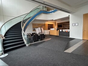 2630 Skymark Ave, Mississauga, ON à louer Photo intérieure- Image 1 de 5