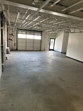 1835 Dana St, Glendale, CA for lease Interior Photo- Image 2 of 14