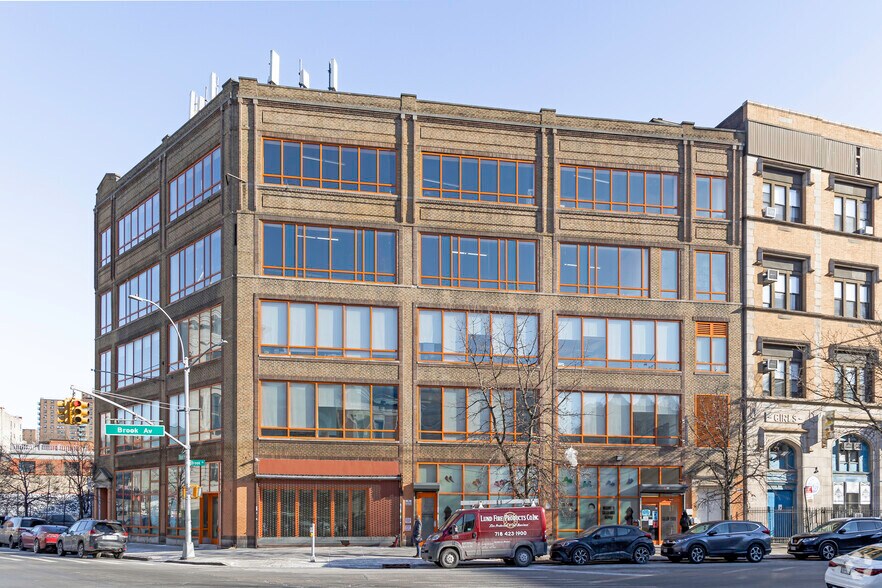 3144 3rd Ave, Bronx, NY à vendre - Photo du bâtiment - Image 1 de 12