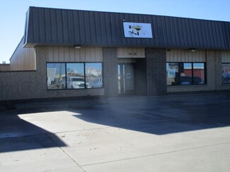 Plus de détails pour 1008-1016 W Mary St, Garden City, KS - Bureau/Commerce de détail à louer
