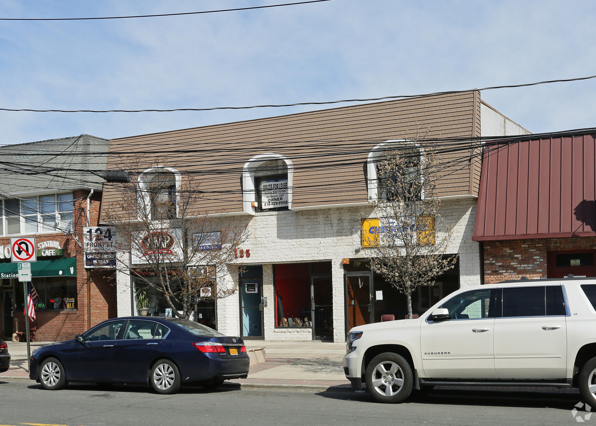 125 Front St, Massapequa Park, NY à vendre Photo principale- Image 1 de 1