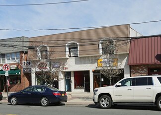 Plus de détails pour 125 Front St, Massapequa Park, NY - Commerce de détail à vendre