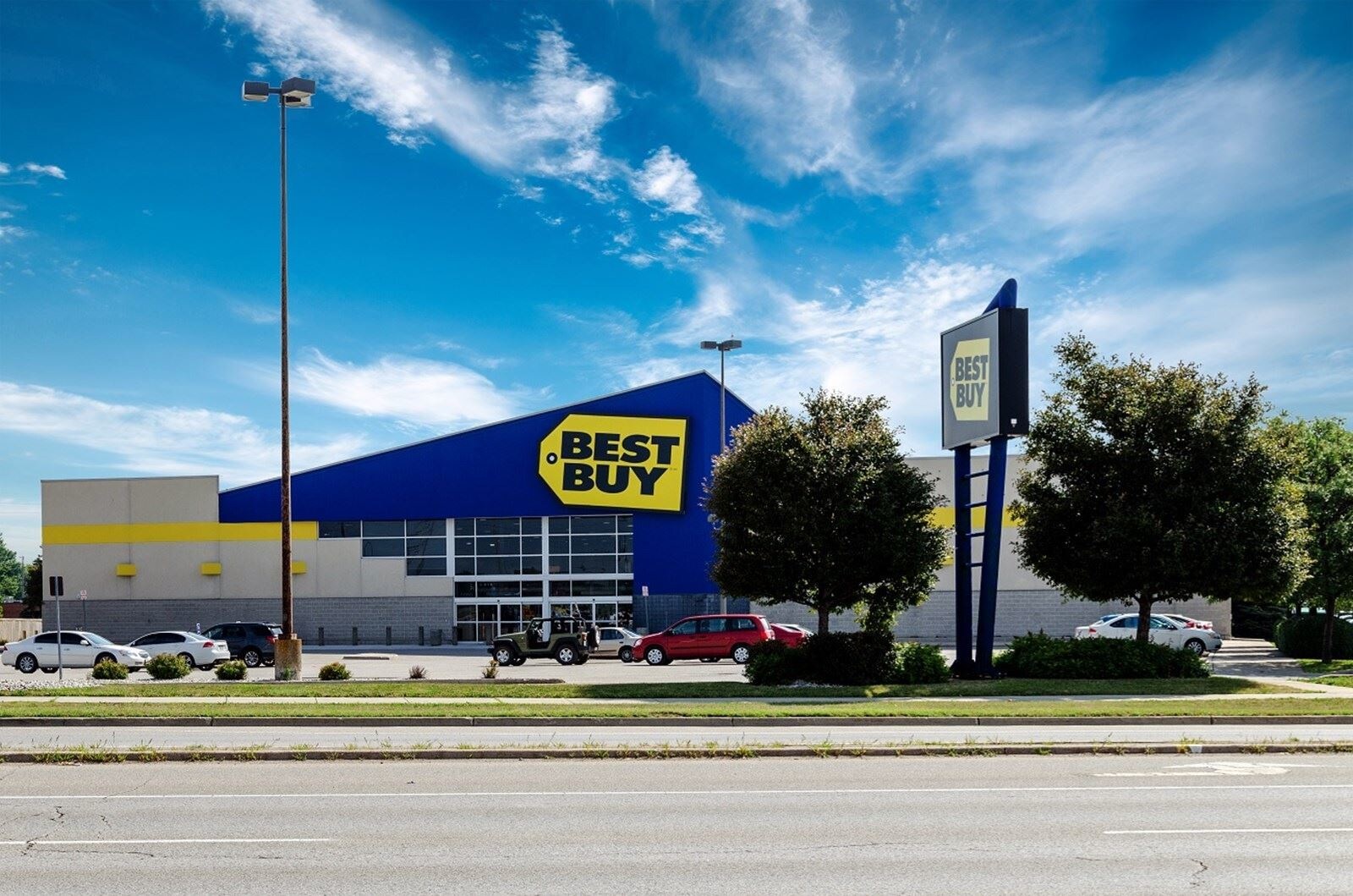 1080 Wellington Rd S, London, ON à vendre Photo principale- Image 1 de 1