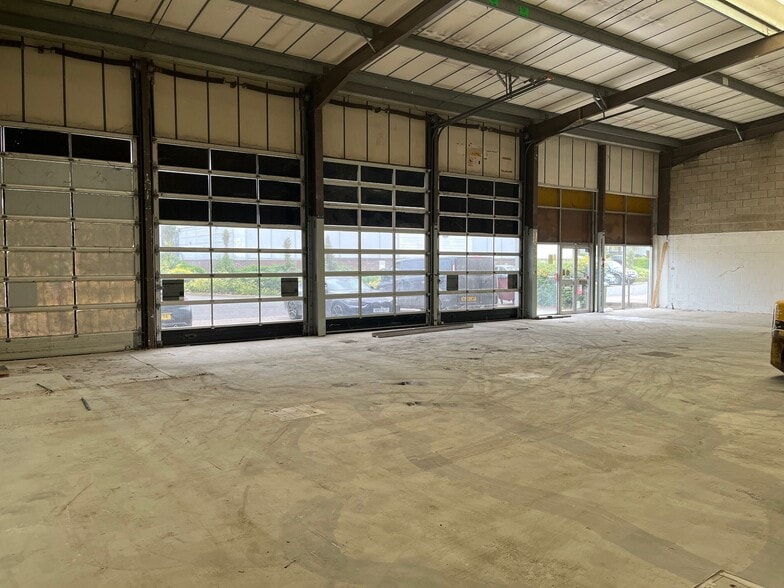 Erica Rd, Milton Keynes for lease - Building Photo - Image 3 of 6