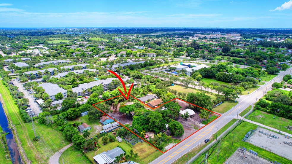 4588 Davis Rd, Lake Worth, FL for sale - Aerial - Image 2 of 7