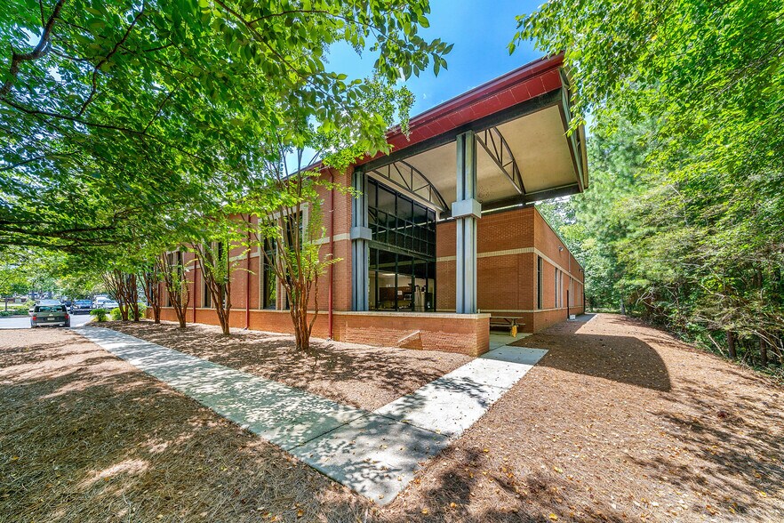 1000 Commerce Dr, Peachtree City, GA à vendre - Photo du bâtiment - Image 3 de 5