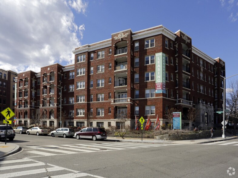 811 Quincy St NW, Washington, DC for sale - Primary Photo - Image 1 of 1