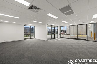 36 Futures Rd, Cranbourne West for lease Interior Photo- Image 2 of 6