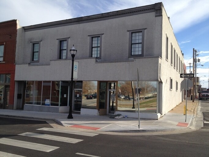 420 S Campbell Ave, Springfield, MO à vendre - Photo du bâtiment - Image 2 de 8