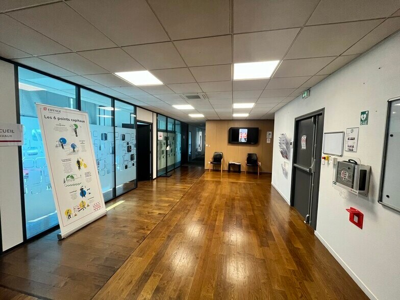 Bureau dans Pessac à louer - Photo intérieure - Image 2 de 7