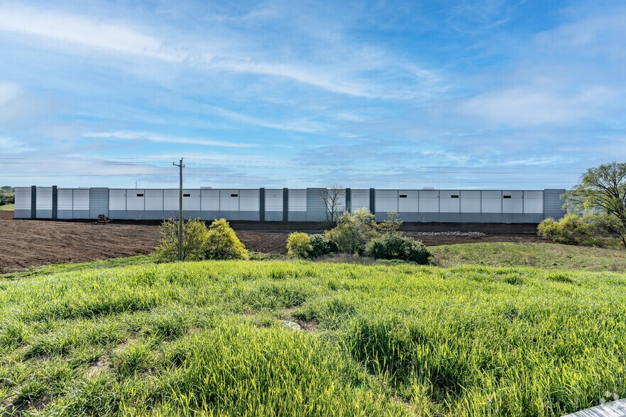 406 Logistics Dr, Shelbyville, KY à louer - Photo du bâtiment - Image 2 de 3