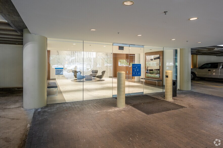 3310 West End Ave, Nashville, TN à louer - Photo du bâtiment - Image 2 de 10