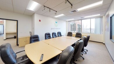 15 Rye St, Portsmouth, NH for lease Interior Photo- Image 2 of 6