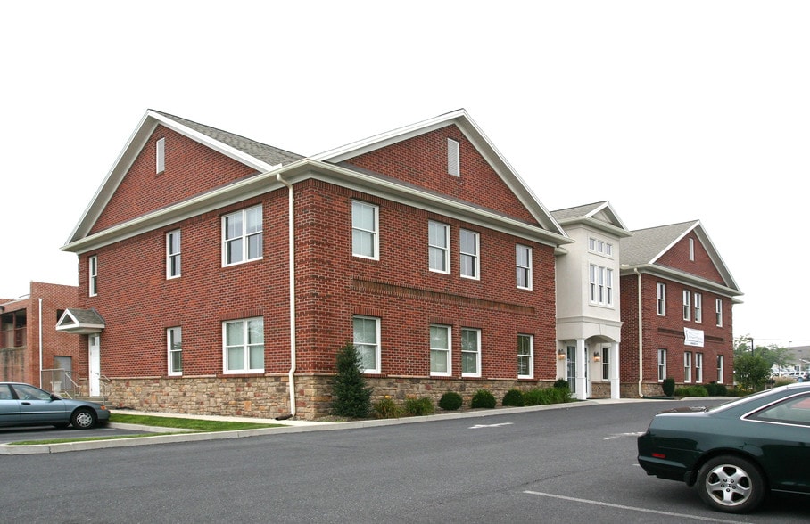 2 Kacey Ct, Mechanicsburg, PA for sale - Building Photo - Image 2 of 29