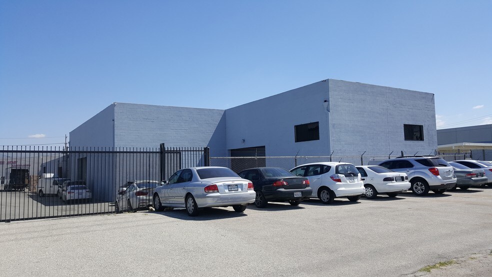 3200 Bandini Blvd, Vernon, CA à louer - Photo du bâtiment - Image 3 de 5