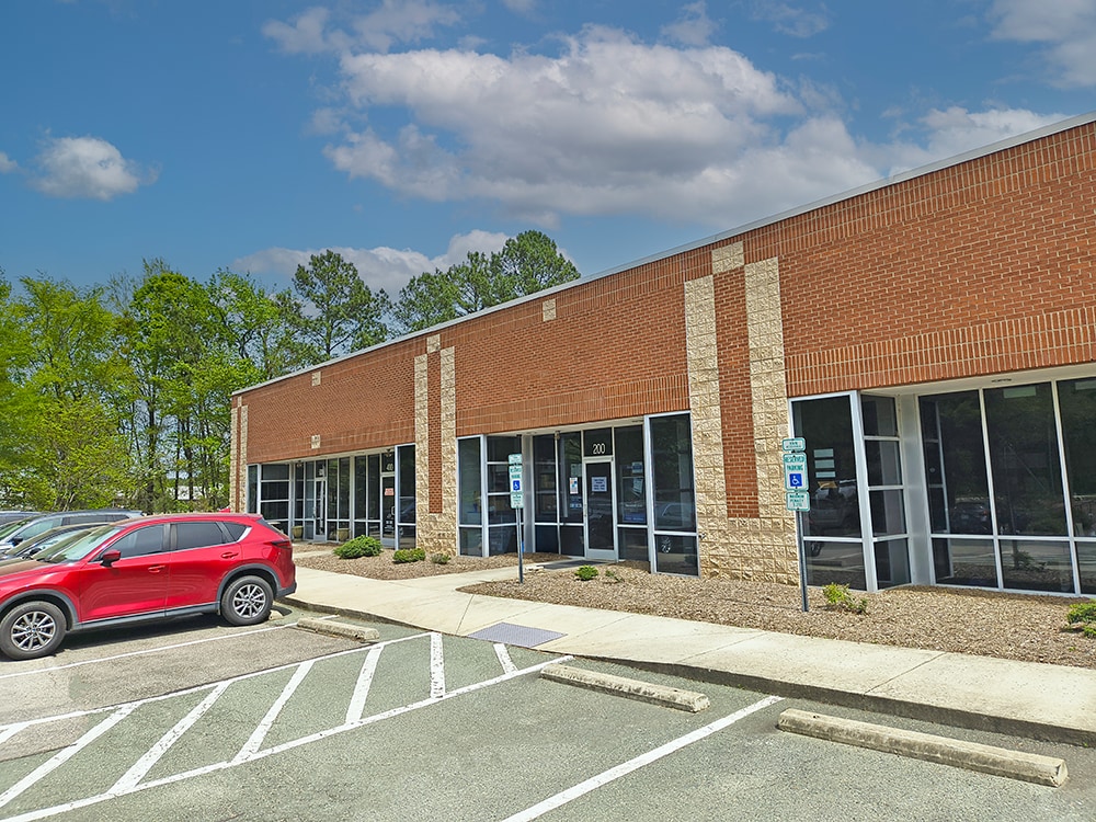 424 Airport Blvd, Morrisville, NC for lease Primary Photo- Image 1 of 8