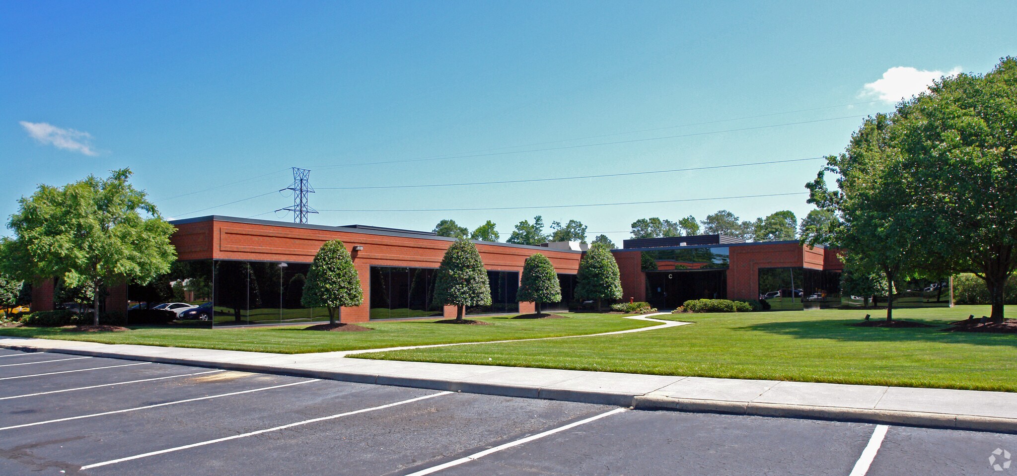 11846 Rock Landing Dr, Newport News, VA for lease Primary Photo- Image 1 of 7