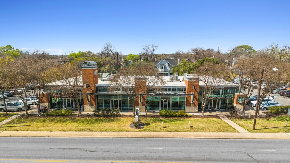 4400 N Lamar Blvd, Austin, TX à vendre - Photo du bâtiment - Image 2 de 21