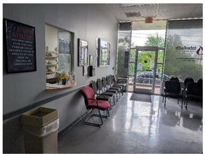 315 Gill Ave, Knoxville, TN for lease Interior Photo- Image 2 of 7