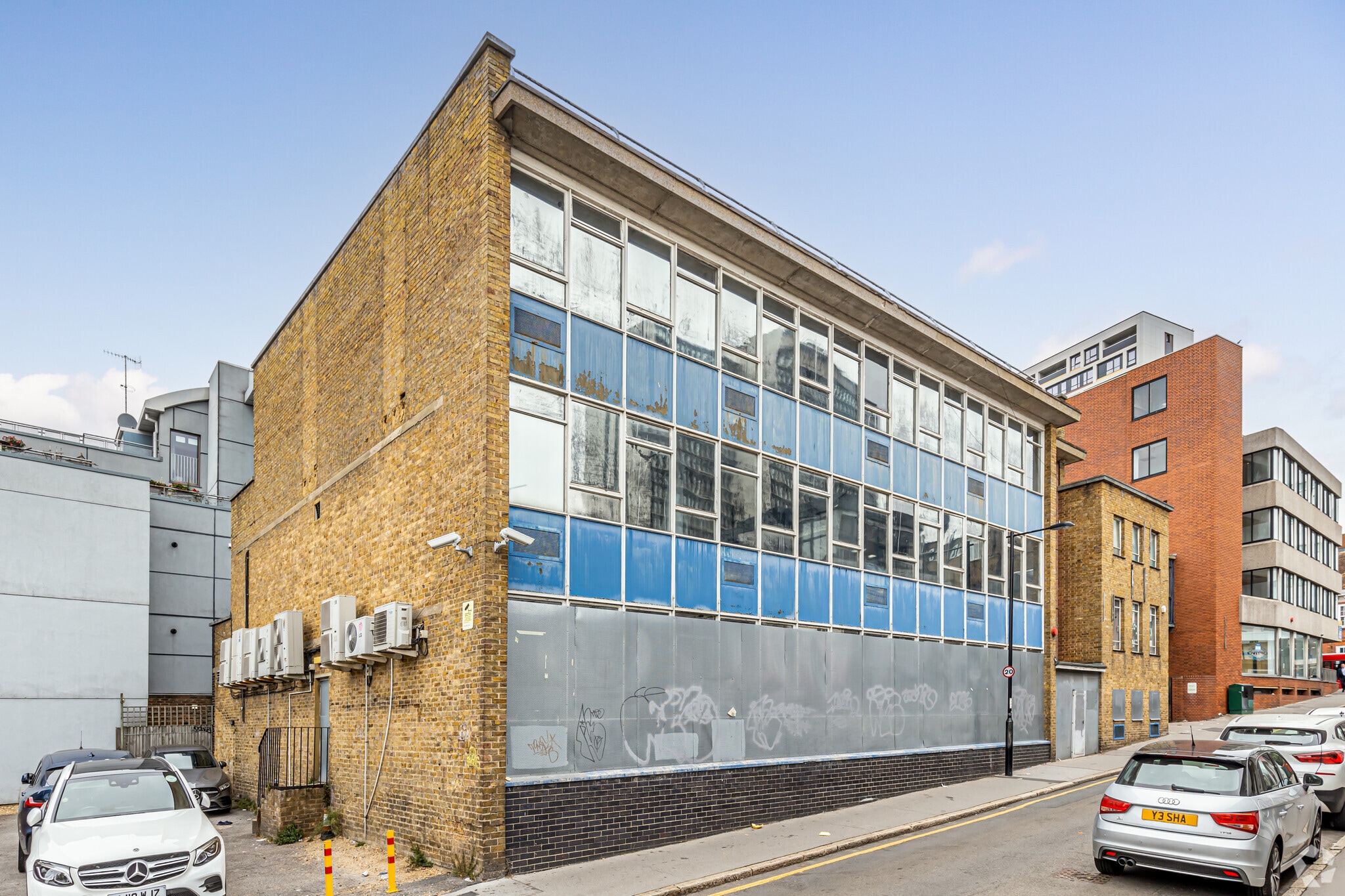 45 Laud St, Croydon for sale Primary Photo- Image 1 of 4