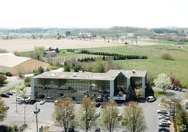 Plus de détails pour 3735 Easton Nazareth Hwy, Easton, PA - Médical à louer