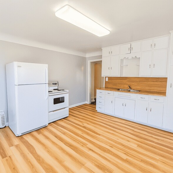 223 W Washington Ave, Jackson, MI for sale - Building Photo - Image 3 of 20