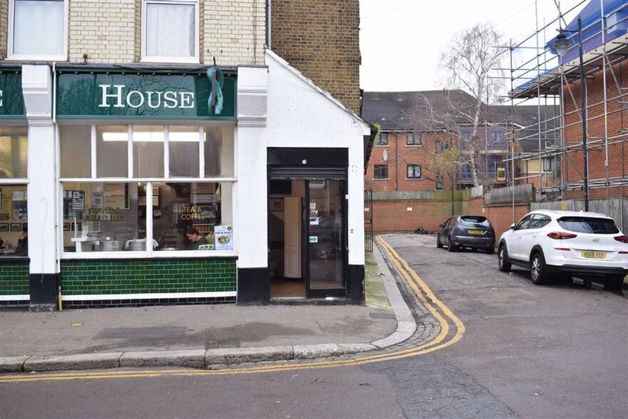 West St, London for sale - Building Photo - Image 1 of 4