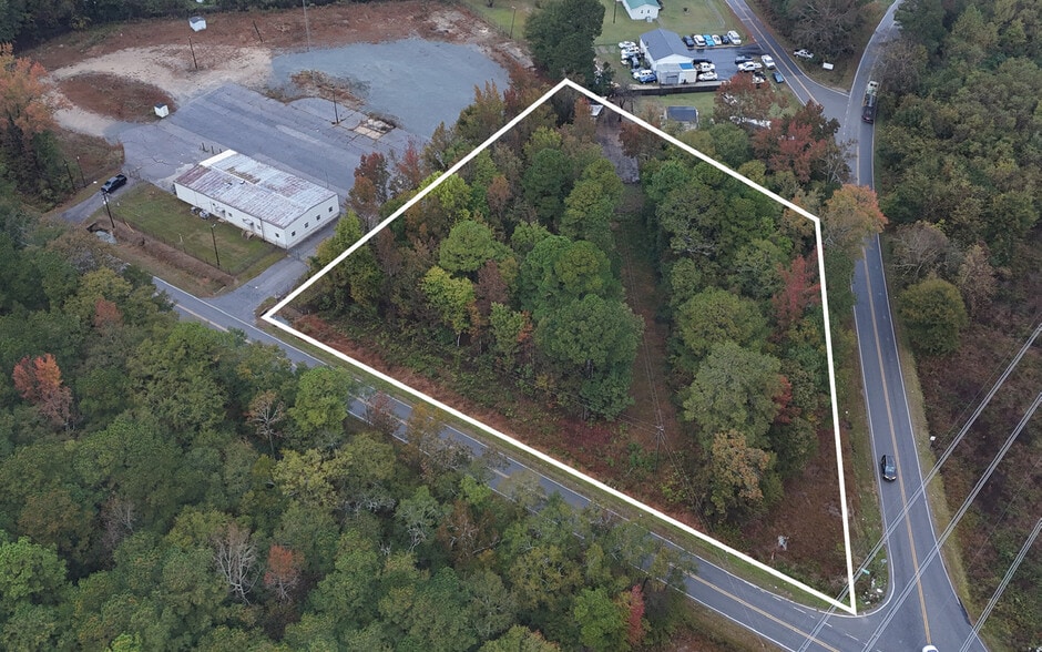885 Bryant Rd, Dunn, NC for lease - Building Photo - Image 1 of 3