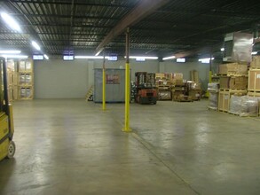 4911 Industrial Rd, Fort Wayne, IN for lease Interior Photo- Image 2 of 3