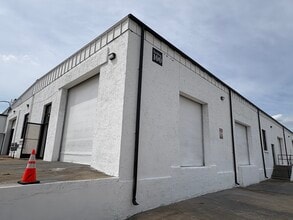 1015 W Kirkland Ave, Nashville, TN for lease Building Photo- Image 2 of 7