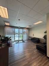 1373 Old Temescal Rd, Corona, CA for lease Interior Photo- Image 2 of 9