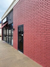 750 S Cherokee St, Catoosa, OK à louer Photo du bâtiment- Image 2 de 6