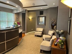 13500 Circle Dr, Orland Park, IL for sale Interior Photo- Image 1 of 9