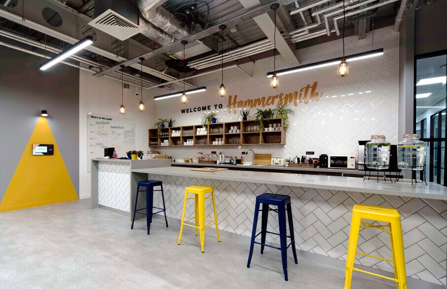 174 Hammersmith Rd, Londres à louer - Photo intérieure - Image 2 de 26