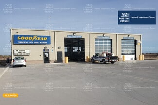 Plus de détails pour 5235 E Airport Dr, Ontario, CA - Commerce de détail à vendre