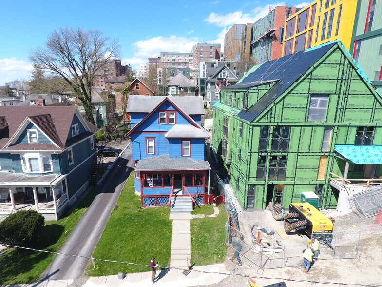 116 Cook St, Ithaca, NY à vendre - Photo du bâtiment - Image 2 de 32