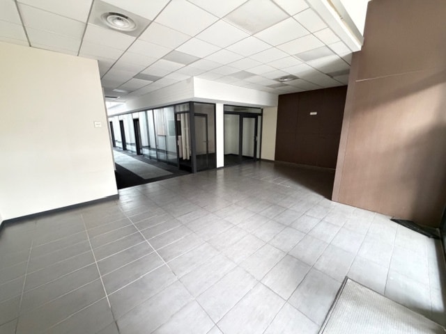 108 Rue De La Republique, Villefranche-sur-Saône à louer - Hall d’entrée - Image 2 de 8
