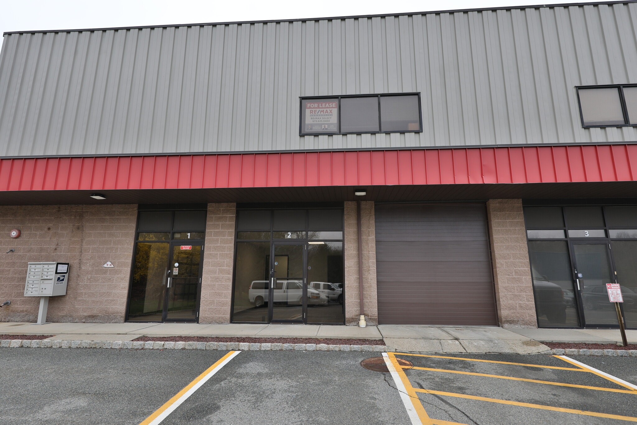 999 Willow Grove St, Hackettstown, NJ à louer Photo intérieure- Image 1 de 43