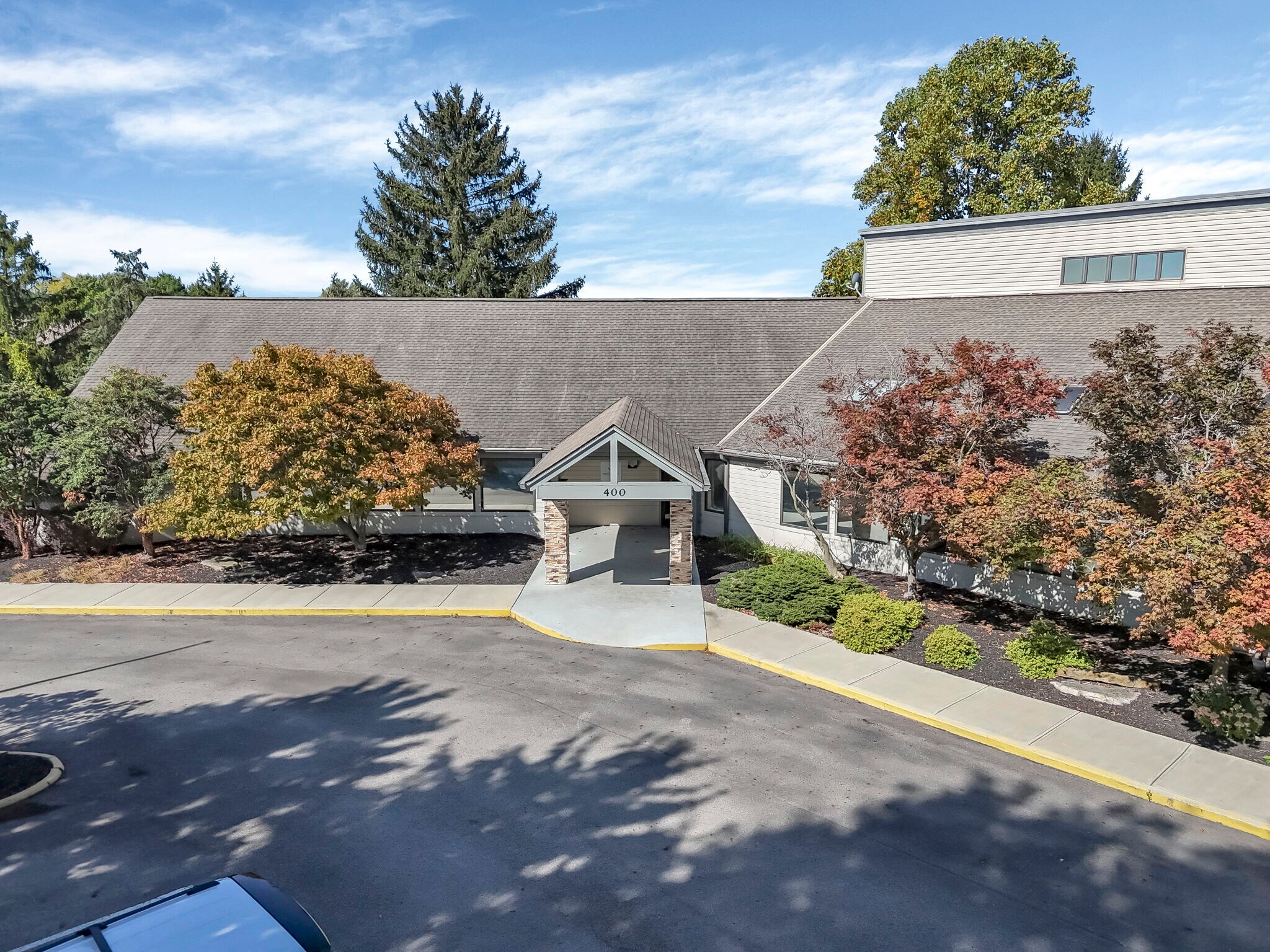 400 Venture Dr, Lewis Center, OH for lease Building Photo- Image 1 of 13