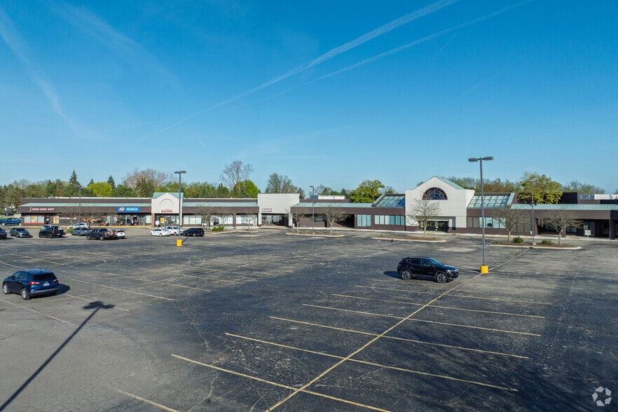 54728-54808 Shelby Rd, Utica, MI for lease - Primary Photo - Image 1 of 1