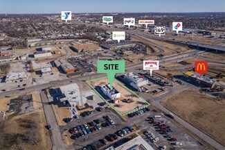 Plus de détails pour 202 S Dogwood St, Owasso, OK - Commerce de détail à louer