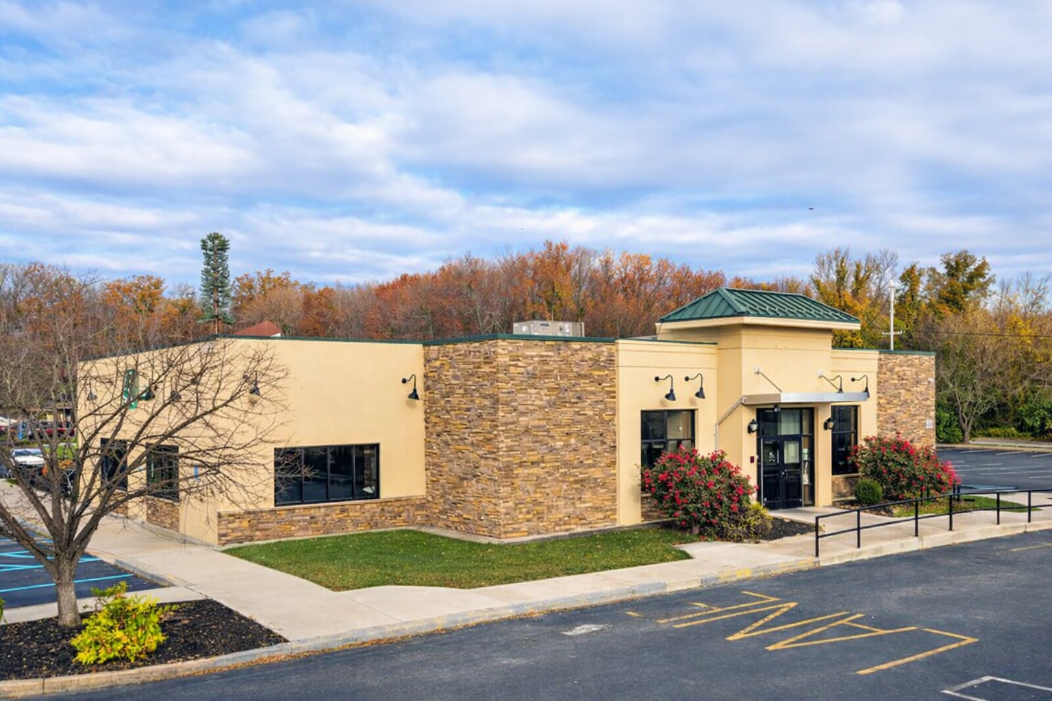 425 Stanton Christiana Rd, Newark, DE for lease Primary Photo- Image 1 of 5