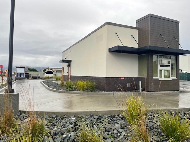 1906 4th St, Eureka, CA à louer - Photo du bâtiment - Image 3 de 4